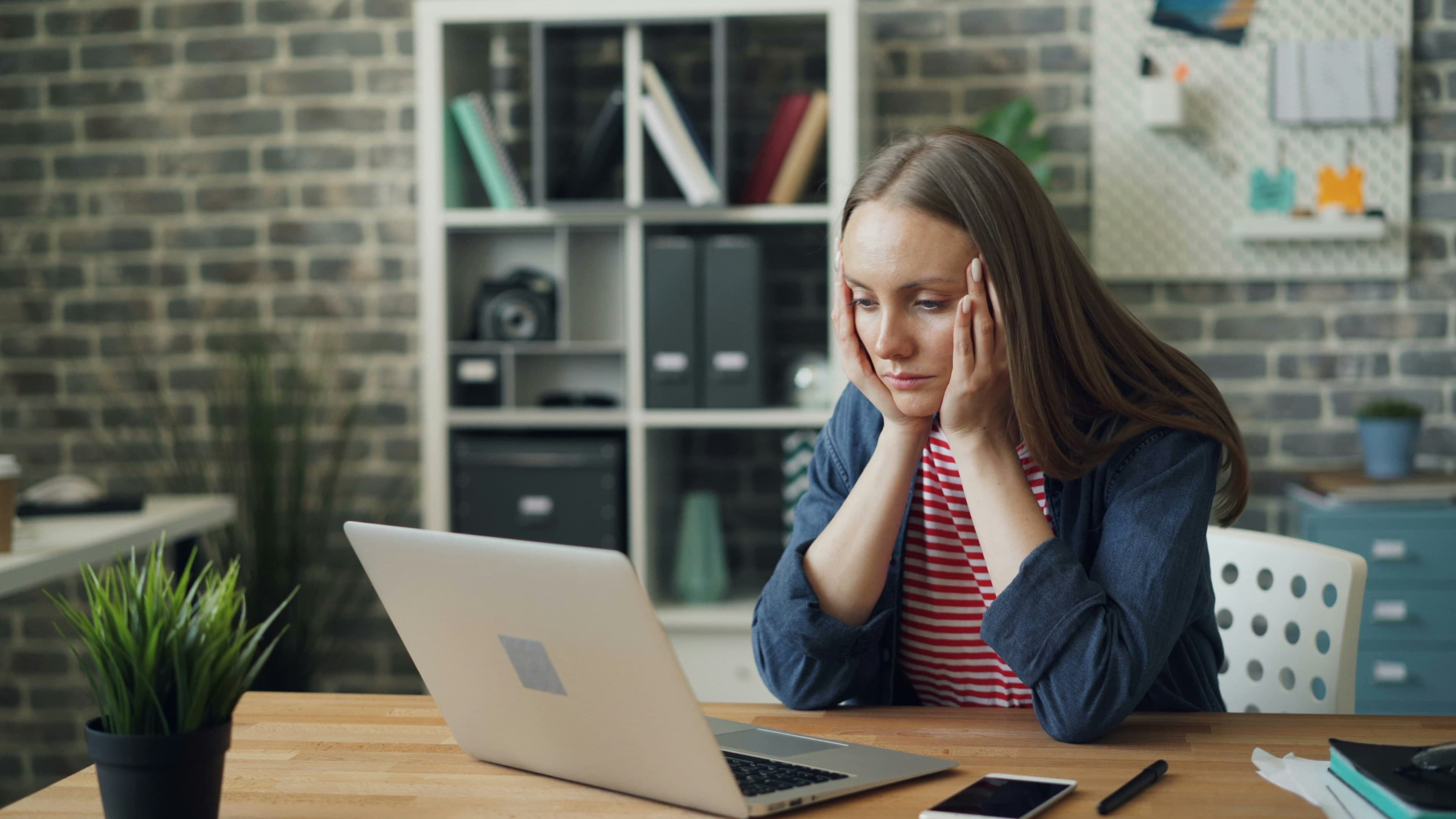 How to manage cash flow through a slow season
